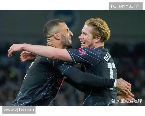 曼城凭借梅开二度的凯恩绝杀击败利物浦，登顶积分榜